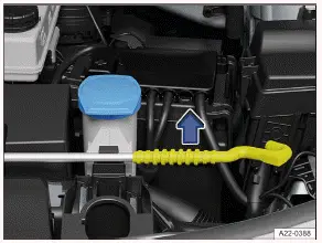 Volkswagen ID.3 Abb. 3 Im Frontraum: Klappenstütze in der Halterung.