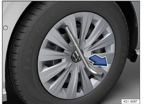 Volkswagen ID.4 Radvollblende sicher abziehen Werkzeug Anwendung